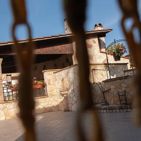Valle Del Re فيلة بارتينيكو